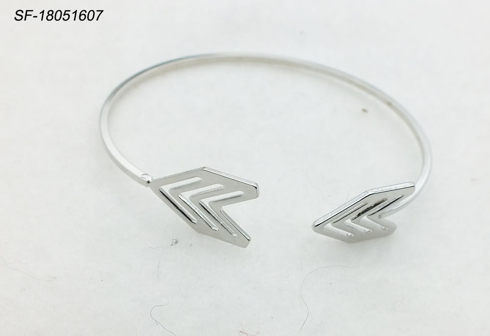 new arrow cuff bangle